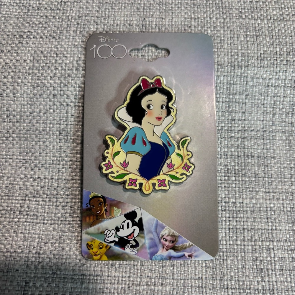 Disney 100 Snow White and the Seven Dwarfs Floral Snow White Enamel Pin